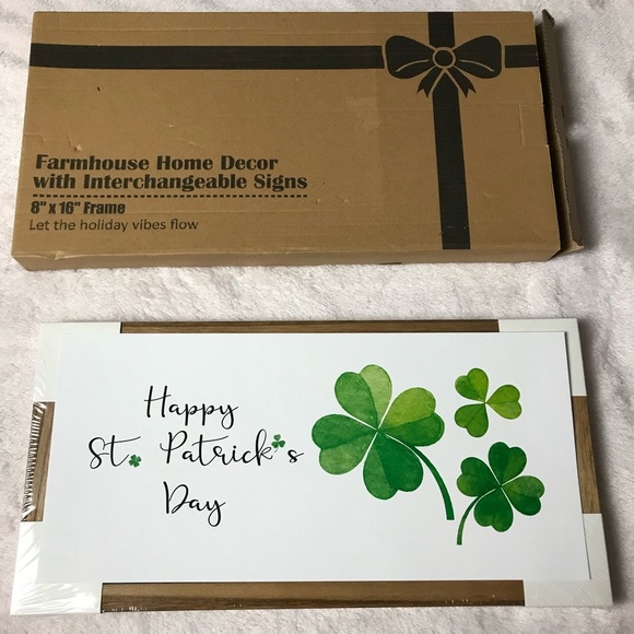 Farmhouse Wall Decor Sign Christmas with 10 Interchangeable Holiday signs New - Picture 13 of 13